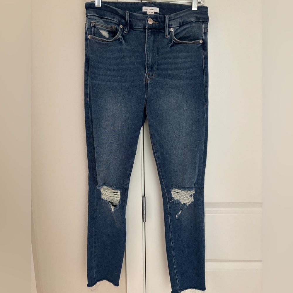 Good American Good Waist Crop with Raw Edge Ripped Knees, Blue Wash, 6 / 28